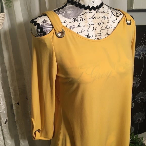 JM Collection yellow tunic - Picture 2 of 8